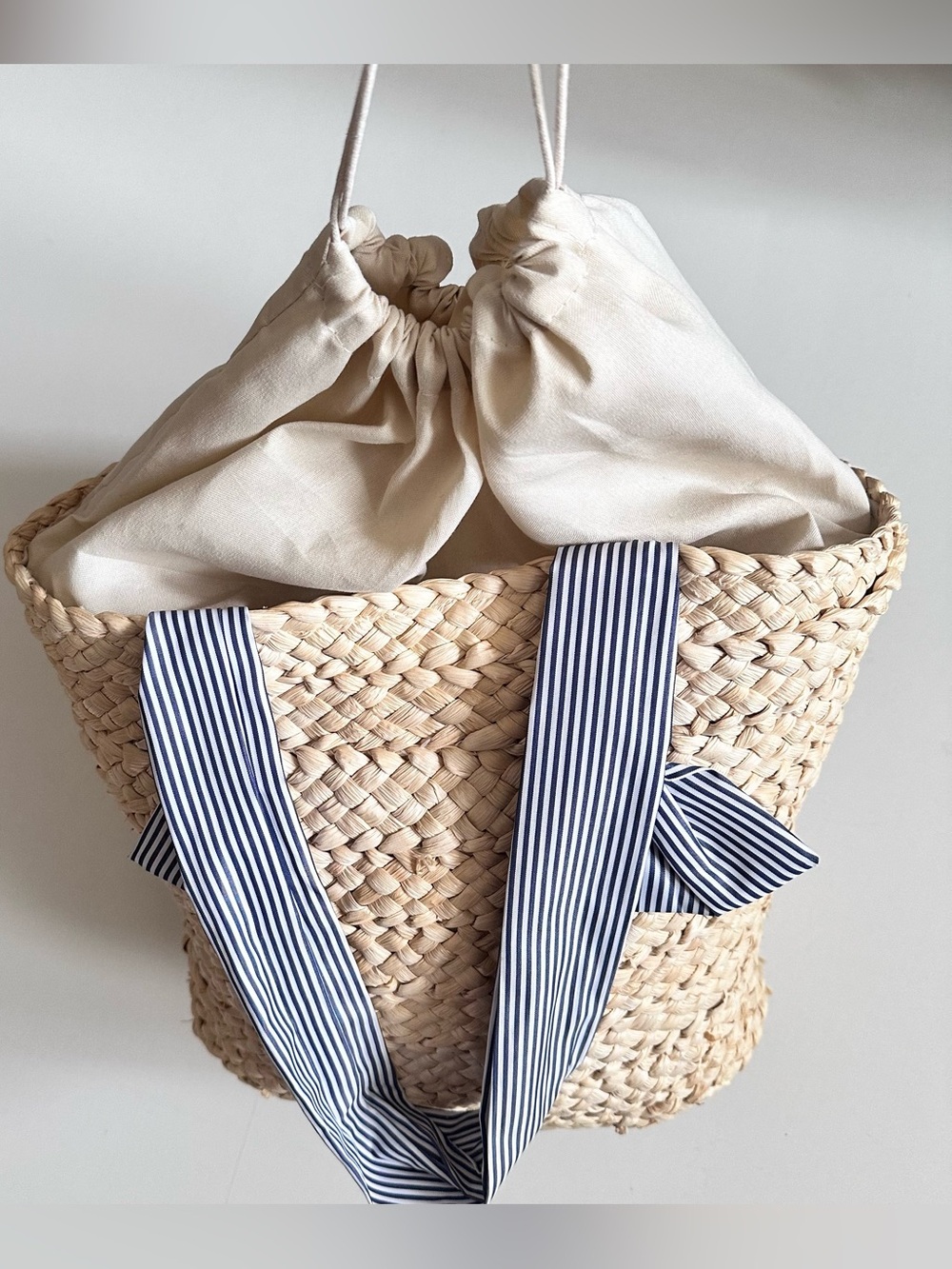 Woven Straw Tote with Navy Stripe Handles Summer Bucket Bag - Picture 3 of 4